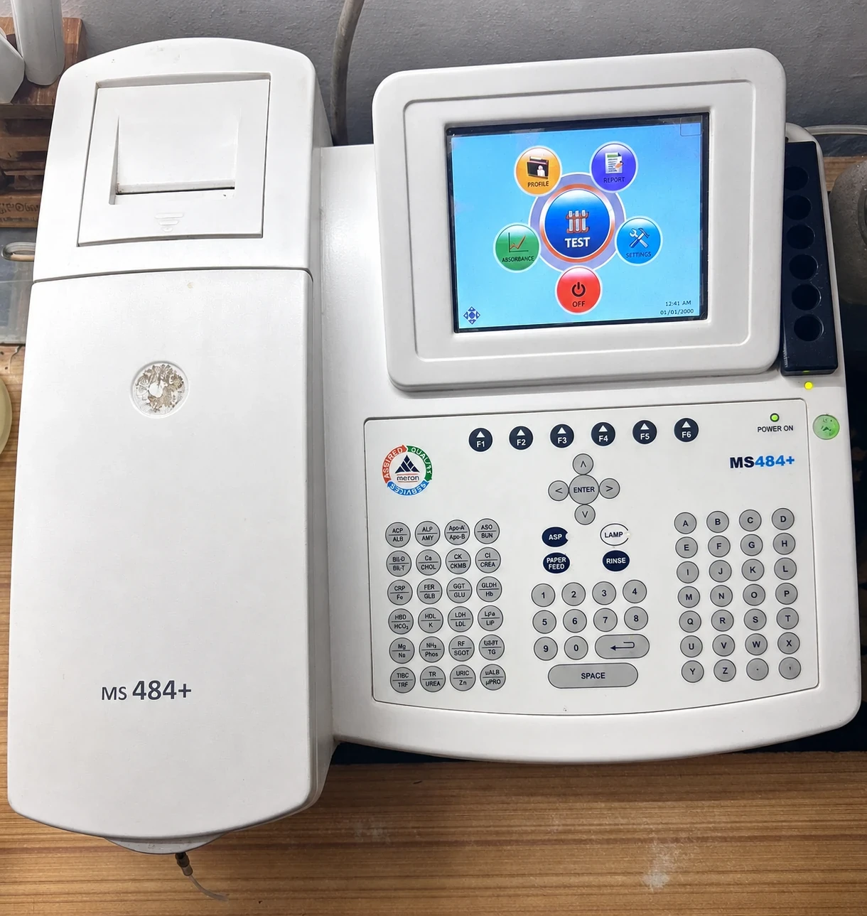 Biochemistry analyser